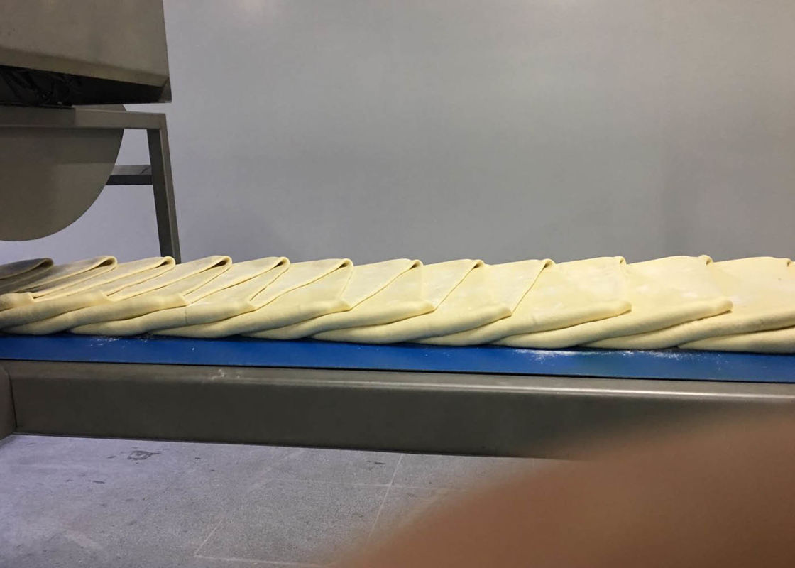 دستگاه لمینیت دوغ استاندارد اروپا ، تجهیزات ساخت شیرینی